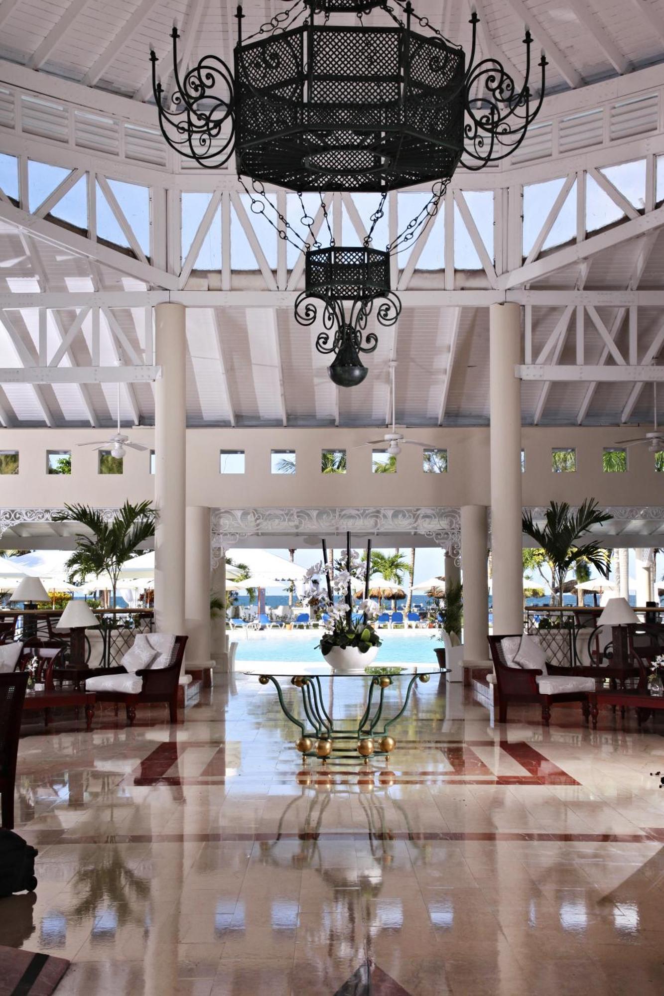 Bahia Principe Grand San Juan Hotell Río San Juan Exteriör bild